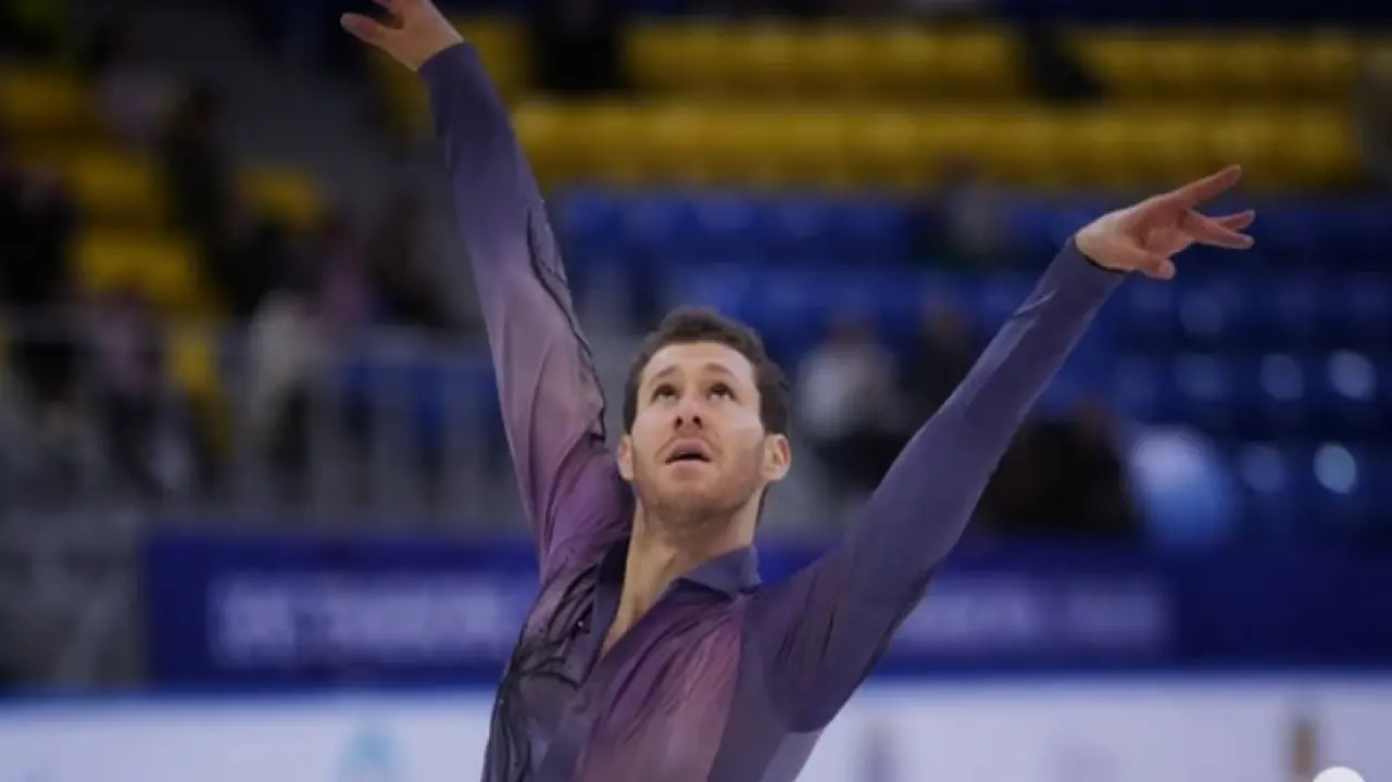  "Мәнерлеп сырғанауға жан-тәнімен берілетін". Танымал спортшы Джейсон Браун Денис Тен туралы