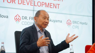 Саяси философ Франсис Фукуяма алғаш рет Орталық Азияға келді