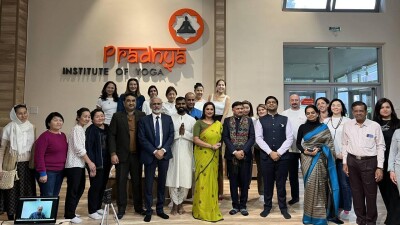 "Өмір сүру туралы білім". Алматыда үнді дәстүрлі медицинасының күні атап өтілді