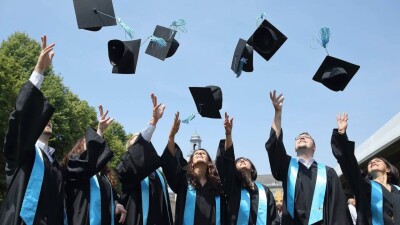 Шетел университеттеріне қалай тегін оқуға түсуге болады? Өзекті 6 сұраққа жауап