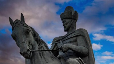 Депутат Кенесары ханның бас сүйегін Қазақстанға қайтарып, Ұлттық пантеонда жерлеуді ұсынды