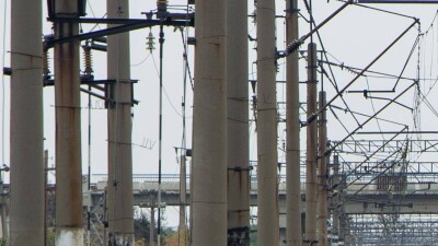 30 жылдан бері теміржол өткелінен өтіп шаршаған астаналықтар көпір салып беруді сұрайды