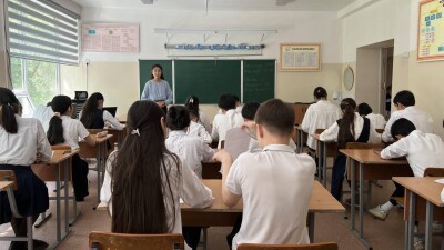 "Өз тілін білмеу – ұят". "Қазақ тілінен" мемлекеттік емтихан қалай өтіп жатыр