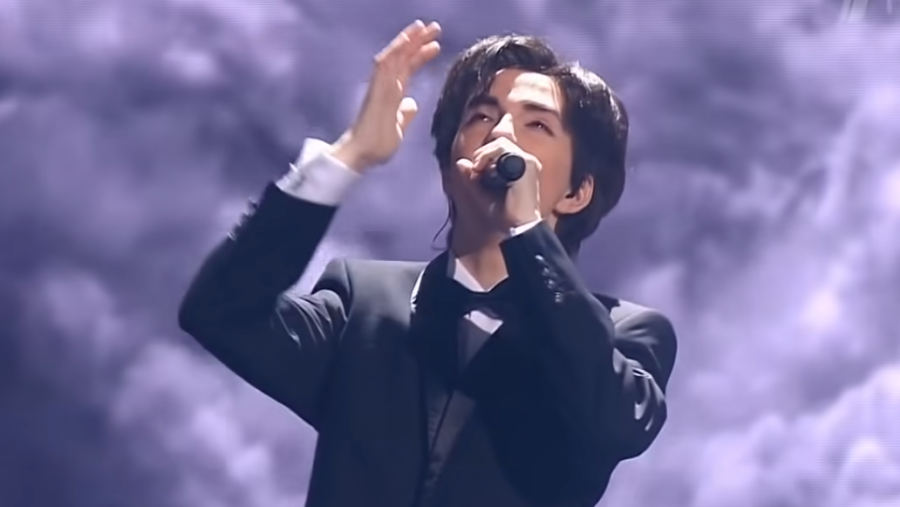 Ресейлік актриса Димаш Құдайбергенге пародия жасады. Алайда ол Максим Галкиннің сынына ұшырады