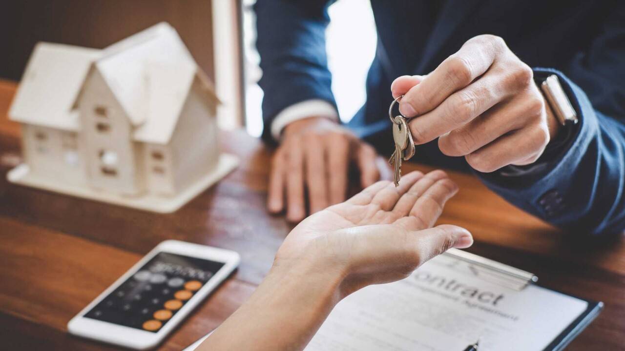 Ресейлік ауыл тұрғындарының жеке порно видеосы