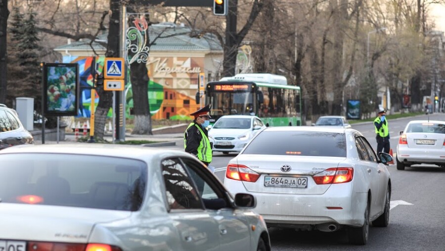 БЖЗҚ төлемі, электронды шот-фактура, бейрезидент банктер. Сәуірден бастап Қазақстанда не өзгереді?