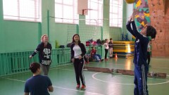 Ата-аналар "дене шынықтыру" сабағына ұлдар мен қыздарды бірге қатыстырмауды сұрады – БҒМ