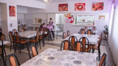 Оқу министрлігі мен кәсіпкерлер арасындағы дау: Мектеп асханасындағы бағаны кім реттеуі керек?
