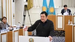 Ата Заң жобасы жалпыхалықтық референдумға шығаруға дайын – саясаттанушы Марат Шибутов