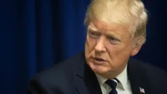 Трамп Иранмен іскерлік байланысы бар елдерге 25 пайыз баж салығы салынатынын хабарлады