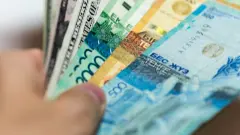 Оралда ақша бопсалаумен айналысқан колледж студенттері ұсталды