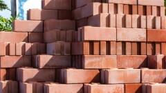 Қарағанды облысында цементсіз салынған үйлер құрылысы тоқтады