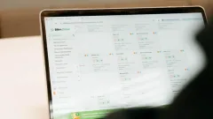 Алматы мектептері Kundelik орнына BilimClass электронды журналына көшті. Оған не себеп