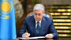 Президент тұрмыстық зорлық-зомбылыққа қарсы заңдарға қол қойды
