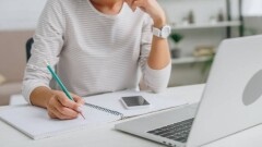 2 тамызда педагогтерге арналған цифрлық біліктілікті арттыру бойынша тегін курс басталады