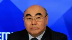 "8-10 жылдық мандат беру керек". Қырғызстанға оралған Асқар Ақаев қандай ұсыныс айтты