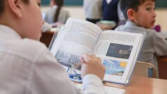 Оқулықта қандай қателер болса, баспалар оны түзетіп қайта басады?