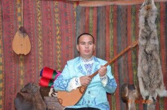 Өнертанушы Күнқожа Қайрулла: Бесқала мәдениетін дамытқан қазақ өнерпаздардың есімі анықталып жатыр