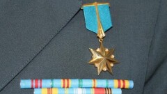 Президент Сәт Тоқпақбаевқа "Халық қаһарманы" атағын берді