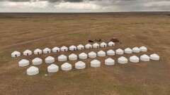 Су тасқынынан зардап шеккен Арқалық қаласына қарасты ауылдарда киіз үйлер тігілді