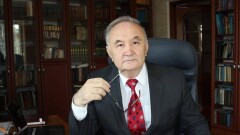 Есенғали Раушановтың "Құстар біздің досымыз" туындысы ағылшын тілінде жарық көреді