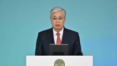 Мемлекет басшысы Отан қорғаушы күнімен құттықтады