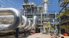 Атырау облысында мұнай, газ химиясы қалай дамып жатыр? Үкімет басшысы тексеруге келді