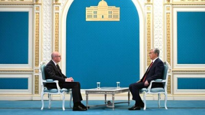 Президент: Қазақ тілін үйренгісі келетін азаматтардың мүддесін ескеруіміз қажет