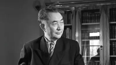 Сенат депутаты Қаныш Сәтбаевқа "Халық қаһарманы" атағын беруді ұсынды