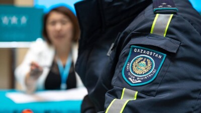 Тоқаев мемлекеттік қызметшілер мен тәртіп сақшыларын құттықтады