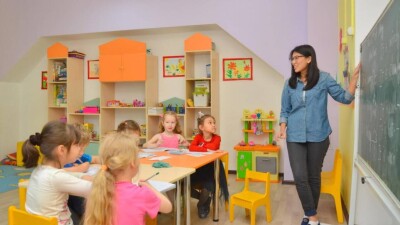 1 қыркүйектен бастап балабақша тәрбиешілерінің жалақысы артады