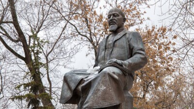 Тоқаев: Жетісуда Абайға арналған бірде-бір лайықты ескерткіш жоқ, бұл – ұят