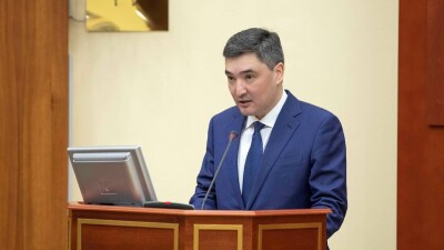 Олжас Бектенов: Алматыдағы әл-Фараби көшесінен жоғары тектоникалық жарықтарда жер бөлінбейді
