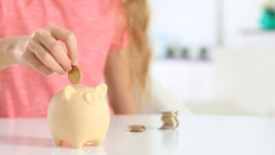 Қалтапұл беру дұрыс па? Баланың қаржылық сауатын арттырудың 8 ережесі