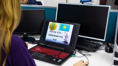 Депутат: Мектепте Қазақстан және дүние жүзі тарихын бүгінгі геосаясат тұрғысынан оқыту қажет