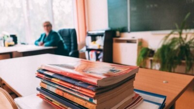 Қазақстанда зейнет жасындағы 9 мыңнан астам педагог қызмет етеді