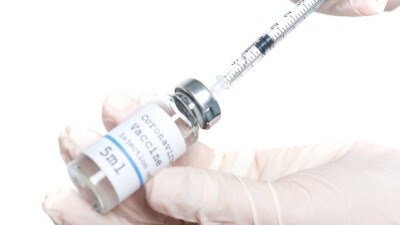 Павлодарда 200-ден астам жалған екпе паспортын сатқан дәрігерлер ұсталды