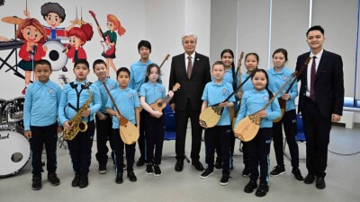 Тоқаев KIS Astana халықаралық мектебін аралап көрді