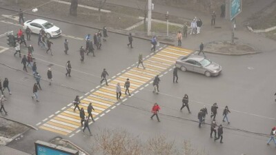 Қаңтар оқиғасы кезінде қаза болған шымкенттік азаматтың туыстары марқұмның зиратын күзетіп жүр