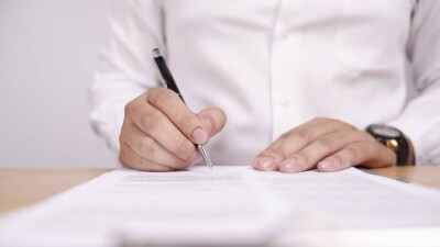 Ұстаздардың орнына "тест тапсырып" пайда тапқан алаяқ ұсталды