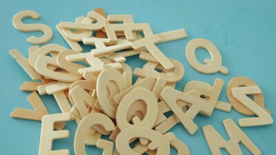 Филолог ғалым латын әліпбиі туралы: Қазақты қазаққа қосады