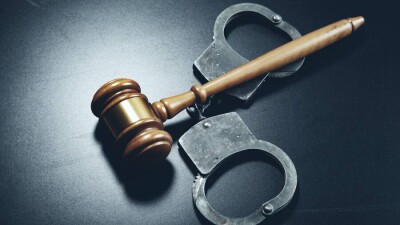 Ипотека алып беремін деп 18 адамды алдаған алаяқ ұсталды