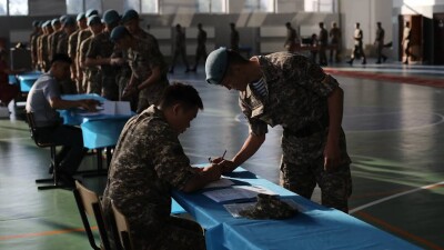 17 жасқа толған ер балалар енді есепке тұру үшін әскери комиссариатқа бармайды