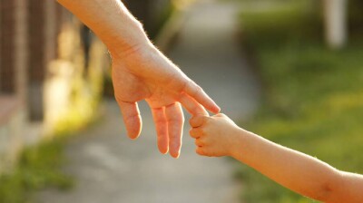 Қазақстан халық партиясы 18 жасқа дейінгі балаларға әмбебап жәрдемақы тағайындауды ұсынды