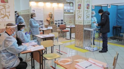Бес партия бәсекесі. Қазақстанда парламент мәжілісі мен мәслихат сайлауы қалай өтті?
