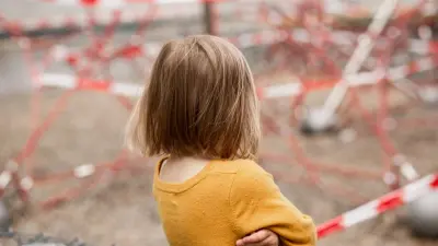 Чайлдфри: Ғұламалар кеңесі баласыз өмір сүруге қатысты үкім шығарды