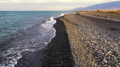 Алакөл, Балқаш әлде Каспий? Қазақстанда көл жағасында демалу қанша тұрады?