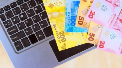 "Жәрдемақы үшін жалғыз сиырын сату керек пе?" Қырғызстанда депутаттар әлеуметтік саясатты сынға алды