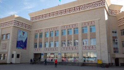 Мектептің оқушының отбасы туралы мәлімет сұрауы заңға қайшы ма?