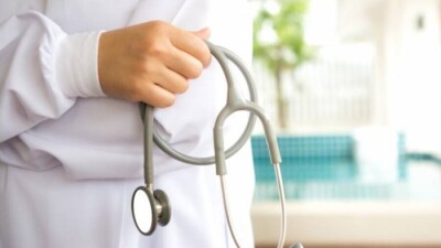 Биыл Covid-19 жұқтырған медицина қызметкерлерінің саны 2 есе азайды